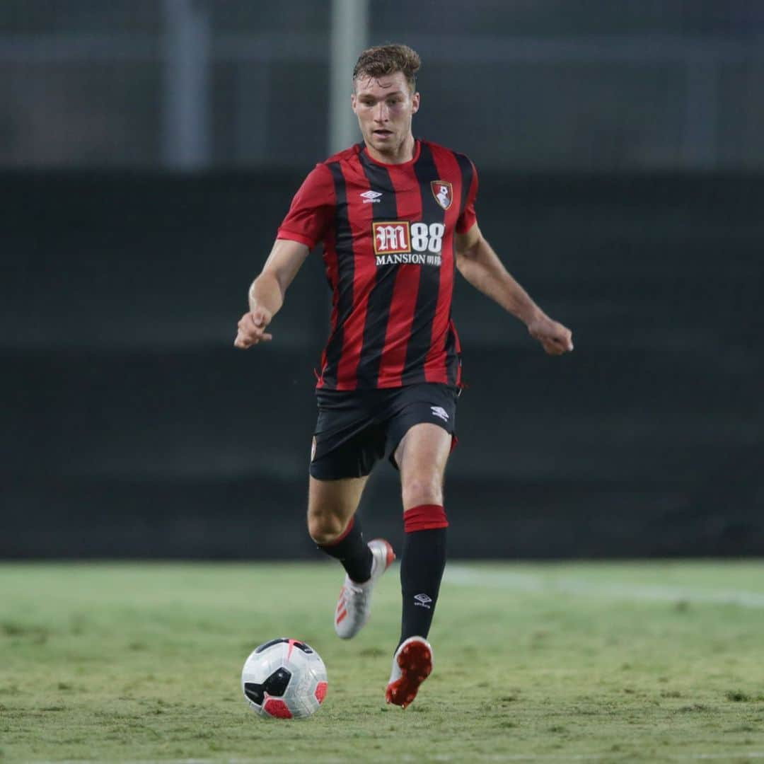 AFCボーンマスさんのインスタグラム写真 - (AFCボーンマスInstagram)「First appearances in 🔴 and ⚫️ for these two! #afcb 🍒」7月17日 19時33分 - afcb