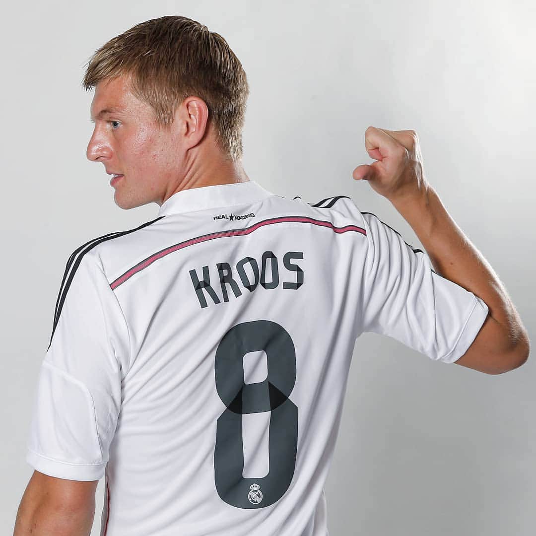 UEFAチャンピオンズリーグさんのインスタグラム写真 - (UEFAチャンピオンズリーグInstagram)「🗓️ Toni Kroos became a Real Madrid player #OTD in 2014! 🙌⁣⁣ ⁣⁣ UEFA Champions League 🏆🏆🏆⁣⁣ UEFA Super Cup 🏆🏆⁣⁣ Liga 🏆⁣⁣ Spanish Super Cup 🏆⁣⁣ Club World Cup 🏆🏆🏆🏆 ⁣ ⁣ #UCL #RealMadrid #Kroos #transfer」7月17日 19時42分 - championsleague