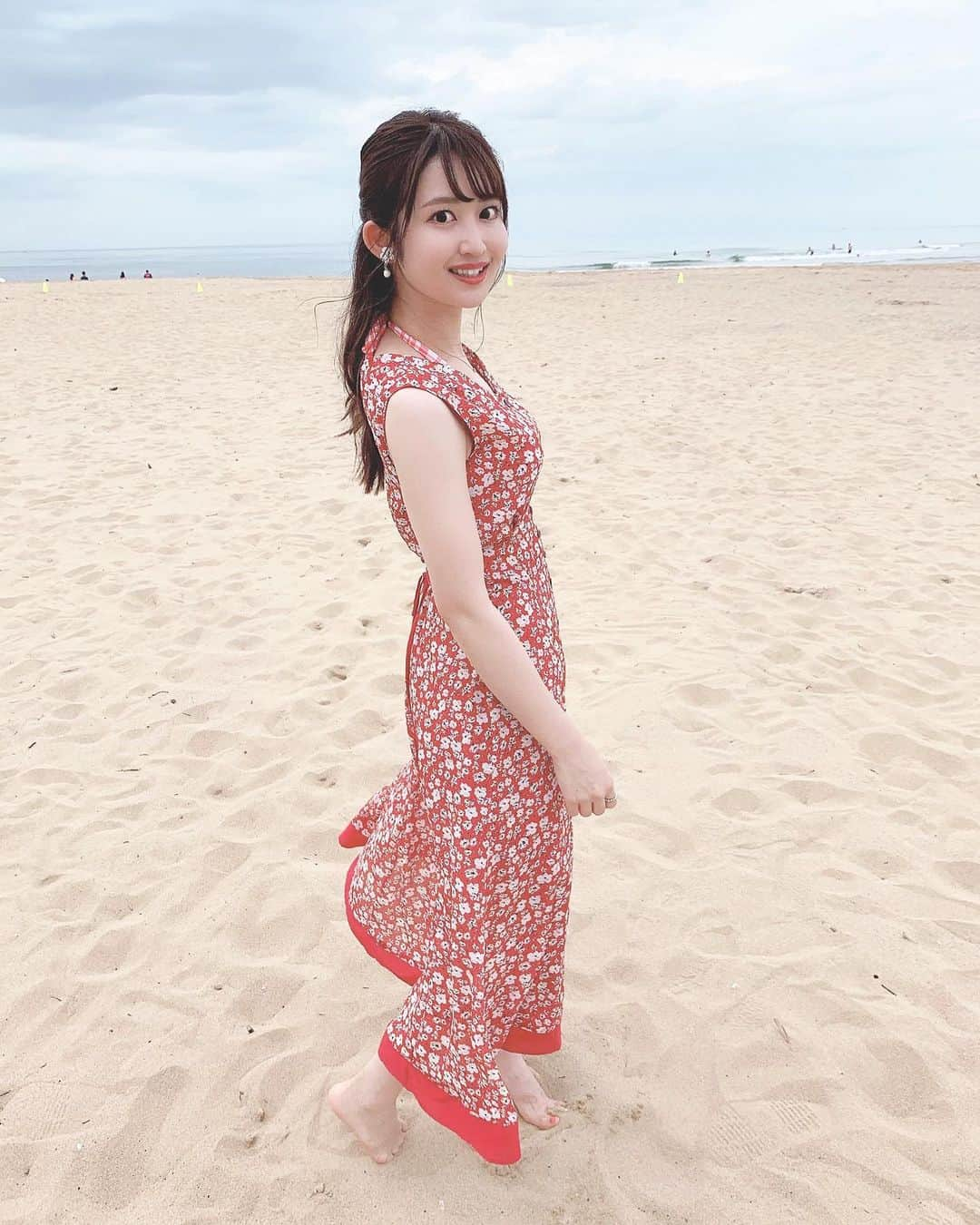 沢井里奈さんのインスタグラム写真 - (沢井里奈Instagram)「♡ . 愛知県さんとのタイアップで 月刊CheeKさんの 撮影に来ています☺️💓💓 . セントレアさんからガルーダ航空で 今ジャカルタに着いて これからバリ島に向かいます🇮🇩✨ 女子旅企画楽しみです🏝🌺💫 . 今日は移動日なので 写真がまだあまりありませんが、 明日からたくさん載せます😊❤️ (1.2枚目の写真はこの前の台湾です😂) . #Bali #Indonesia #BaliIndonesia #centrair #shooting #travel #trip #月刊Cheek #ガルーダ航空 #セントレア #バリ #バリ島 #インドネシア #バリ島旅行 #女子旅 #愛知県 #さわー海外 #沢井里奈」7月17日 19時44分 - sawairina