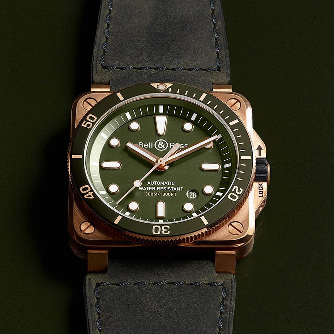 Daily Watchさんのインスタグラム写真 - (Daily WatchInstagram)「The BR 03-92 Diver Green Bronze from @BellRossWatches. A limited edition of 999 pieces with olive green dial and 42mm bronze case #BellAndRoss #TimeInstruments」7月17日 19時48分 - dailywatch