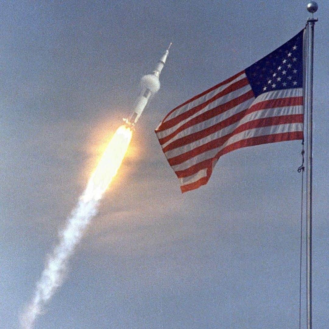 ドナルド・トランプさんのインスタグラム写真 - (ドナルド・トランプInstagram)「#Repost @whitehouse ・・・ "I believe this nation should commit itself to achieving the goal, before the decade is out, of landing a man on the moon and returning him safely to Earth," President Kennedy urged Congress in 1961.  Apollo 11 realized that vision. Today, we celebrate 50 years since launch. #apollo50th」7月17日 10時58分 - realdonaldtrump
