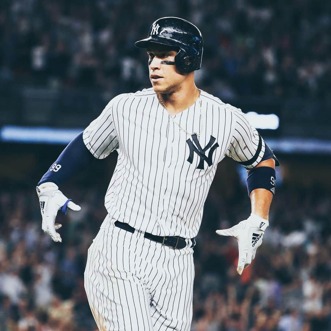 MLBさんのインスタグラム写真 - (MLBInstagram)「The Yankees made sure to get extra insurance tonight.」7月17日 11時04分 - mlb