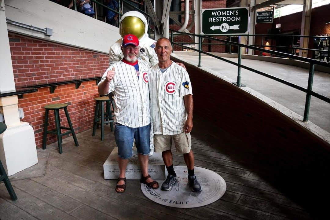 シカゴ・カブスさんのインスタグラム写真 - (シカゴ・カブスInstagram)「Summer of ‘69. #EverybodyIn」7月17日 11時32分 - cubs