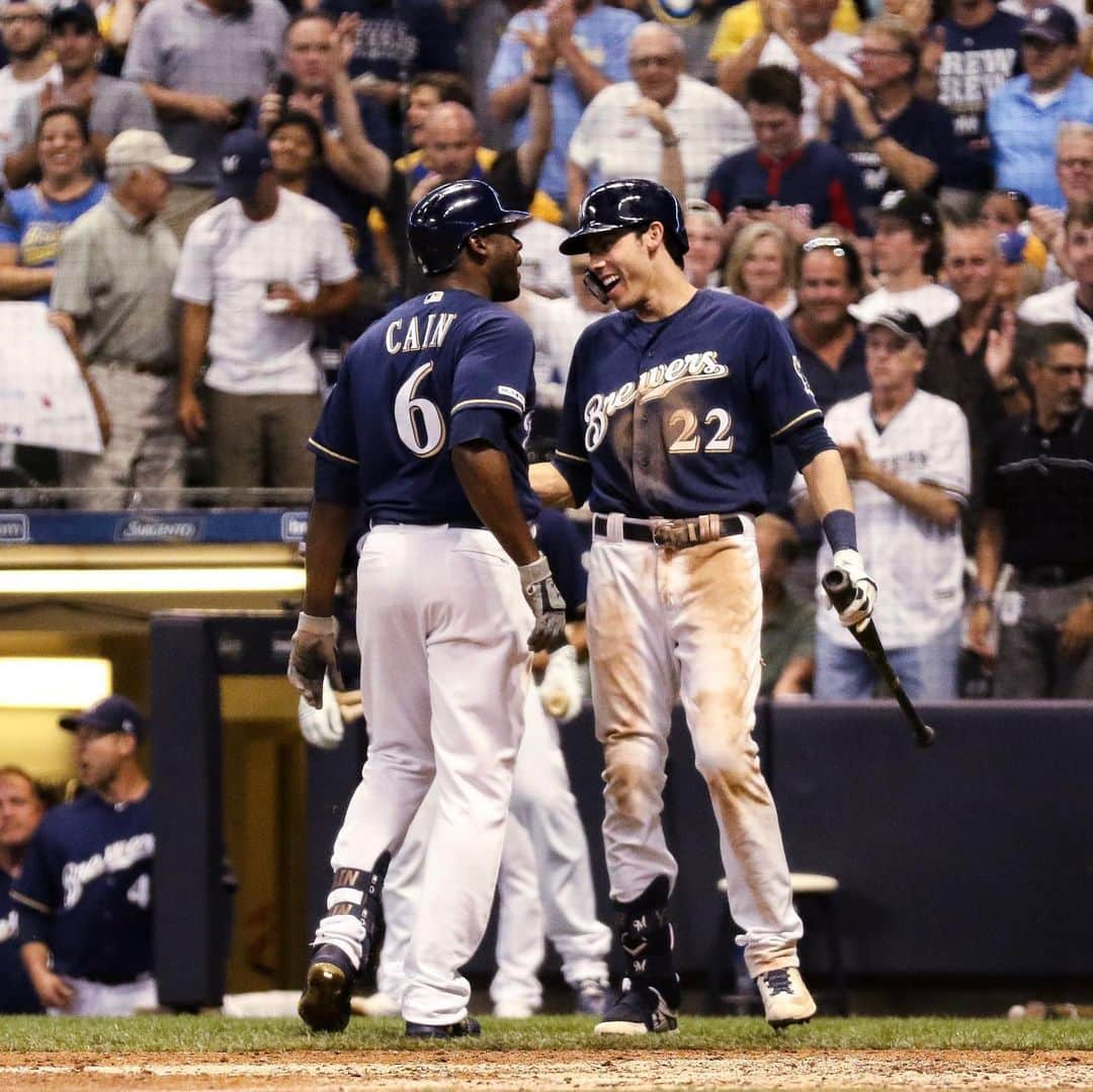 ミルウォーキー・ブルワーズさんのインスタグラム写真 - (ミルウォーキー・ブルワーズInstagram)「That’s one small mistake for Blevins, one giant swing for LoCain. #MoonShot #Apollo50」7月17日 11時35分 - brewers