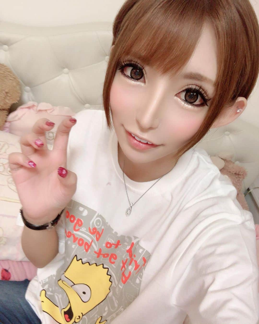 葉月七瀬のインスタグラム：「キャラT好き💓 ダサイって言われても好き💓 上手く撮れなくてバートの顔が すごいことになってるけど😭 #キャラt  #シンプソンズ」