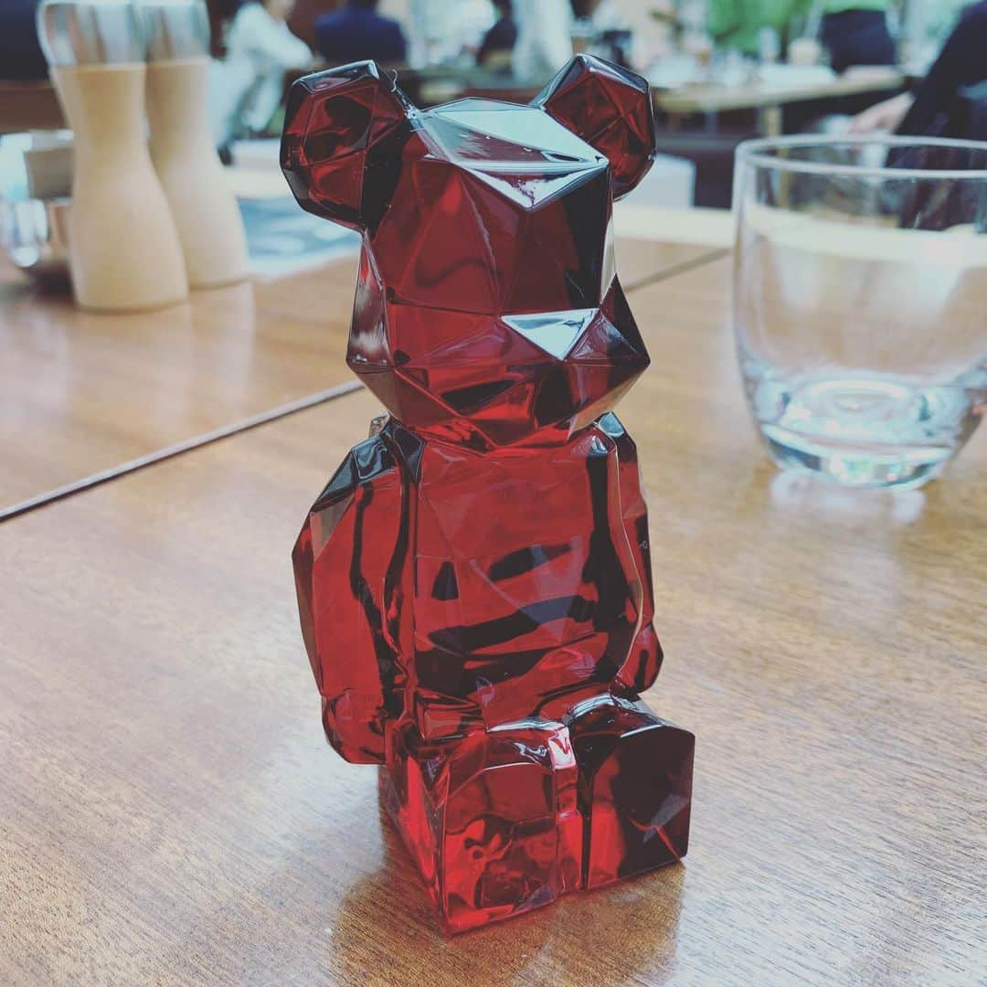 藤原ヒロシさんのインスタグラム写真 - (藤原ヒロシInstagram)「RED BEAR : THIS WINTER @medicom_toy  @baccarat #bearbrick #baccarat the」7月17日 12時00分 - fujiwarahiroshi