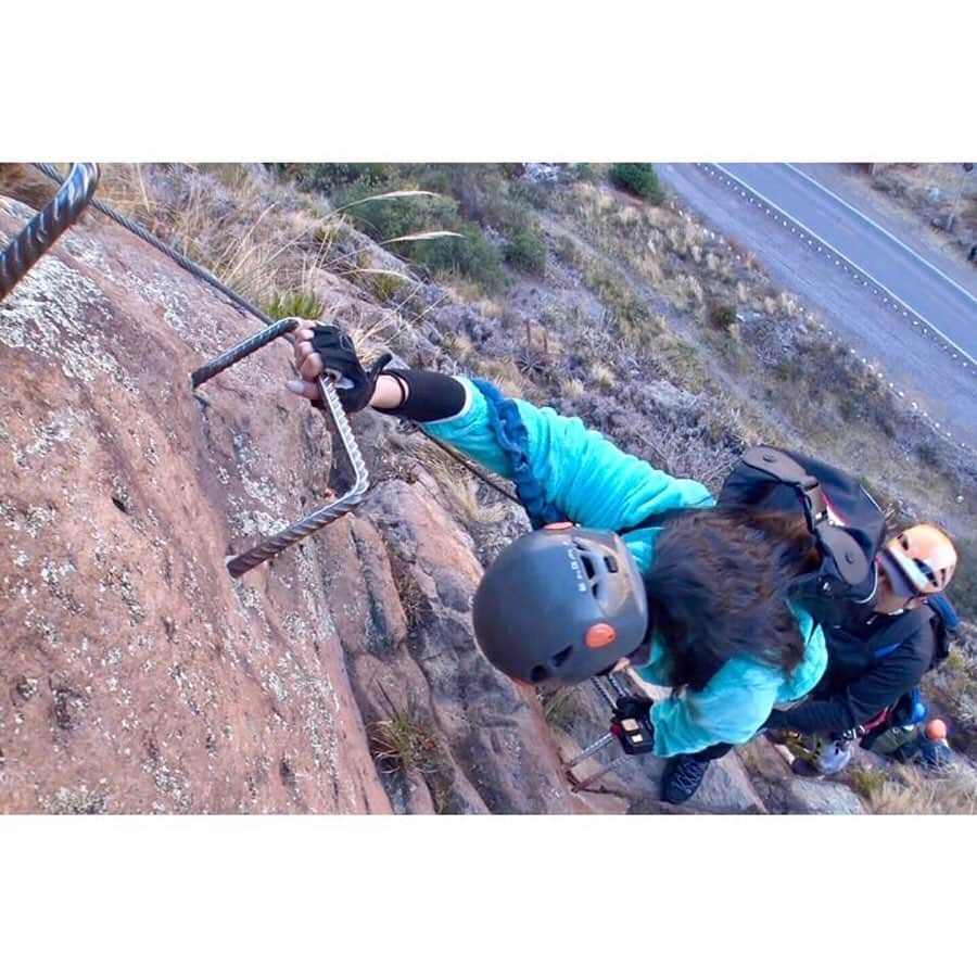 朝日放送「朝だ！生です旅サラダ」さんのインスタグラム写真 - (朝日放送「朝だ！生です旅サラダ」Instagram)「@edayuri_official #ハーネス を装着して、いざ出発‼︎‼︎‼︎. . 直角の崖を登るというのは 最初は少し怖い💦 . ですが、だんだんと慣れてくると とっても楽しぃぃぃぃい😳😆 . どこの岩に足を掛ければ 登りやすくなるかなど 自分で考えながら登るのも面白かったです！ _ #ロッククライミング  #崖を登る #高いっ！ #ガラス張りのホテル へ #SKYLODGE ADVENTURE SUITES #南米 #ペルー #Peru _ #ABCテレビ #朝日放送テレビ #生放送 #土曜朝 #8時 #朝だ生です旅サラダ #旅サラダガールズ #江田友莉亜  #海外 #旅 #travel #trip」7月17日 12時52分 - tabisalad