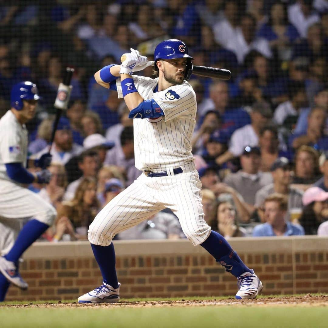 シカゴ・カブスさんのインスタグラム写真 - (シカゴ・カブスInstagram)「@kschwarb12 walks it off! #Cubs win! #EverybodyIn」7月17日 13時01分 - cubs