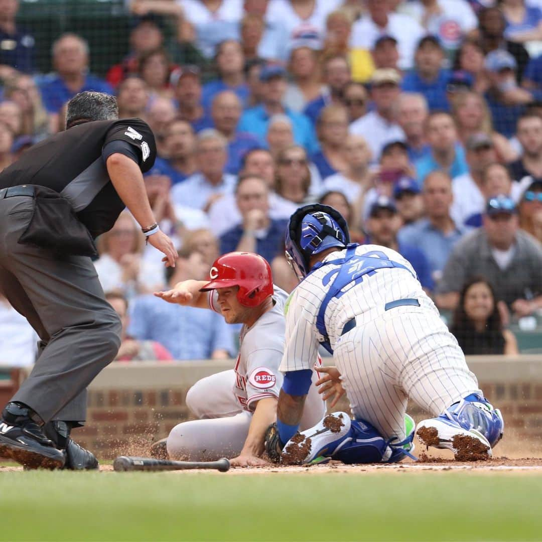 シカゴ・カブスさんのインスタグラム写真 - (シカゴ・カブスInstagram)「@kschwarb12 walks it off! #Cubs win! #EverybodyIn」7月17日 13時01分 - cubs