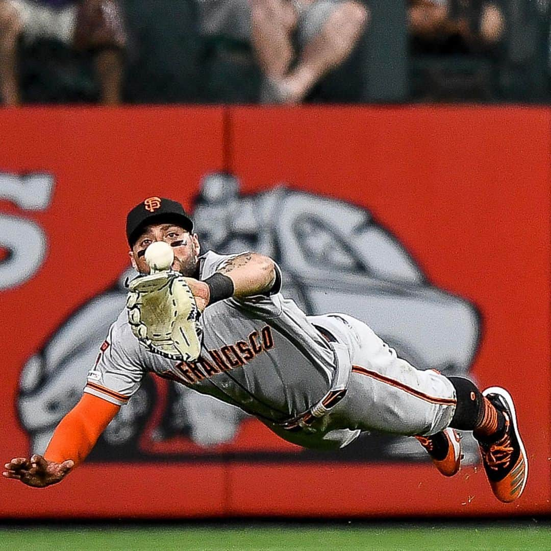 サンフランシスコ・ジャイアンツさんのインスタグラム写真 - (サンフランシスコ・ジャイアンツInstagram)「Not once, but twice! Superman owns C(oors)F(ield). #SFGiants」7月17日 13時51分 - sfgiants