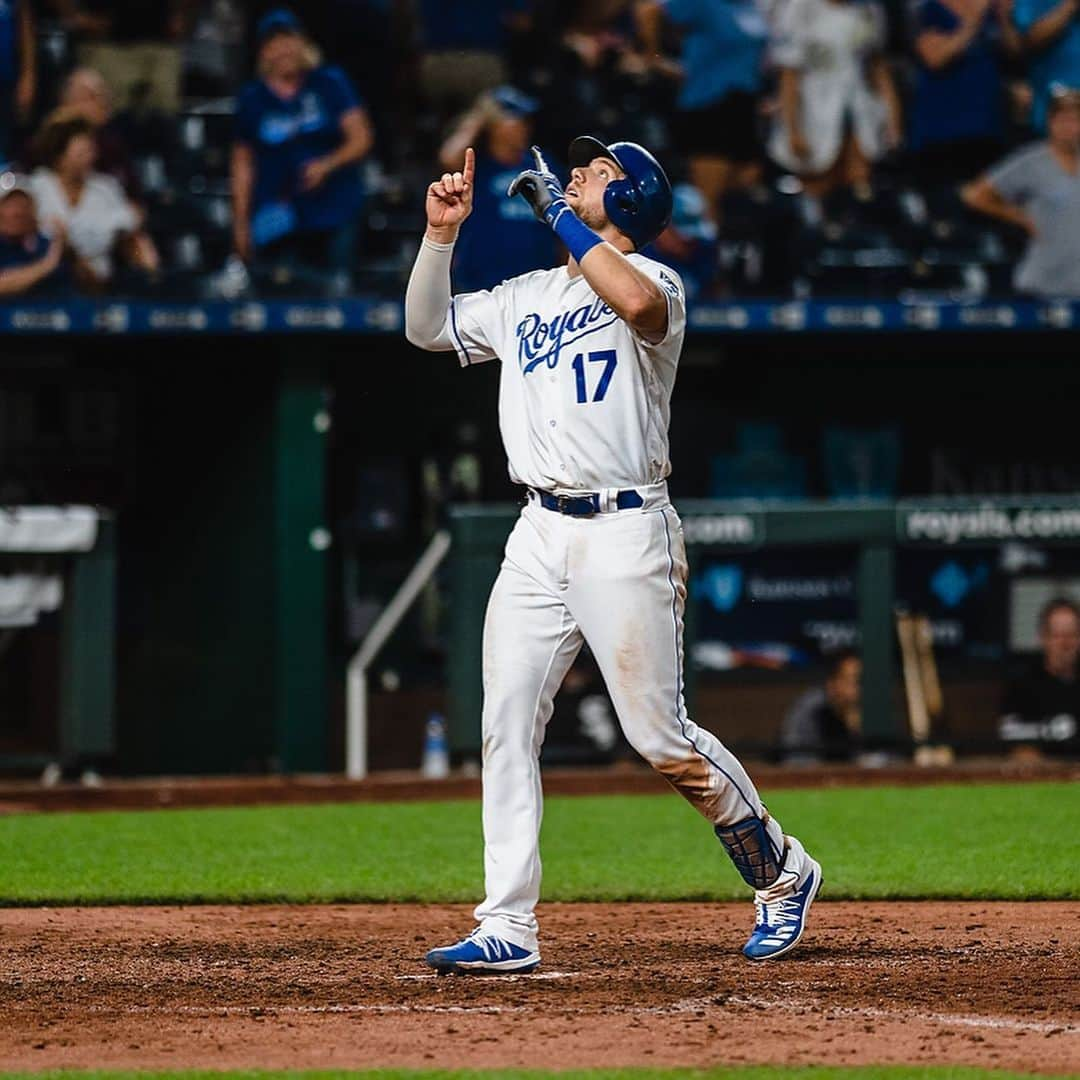 カンザスシティ・ロイヤルズさんのインスタグラム写真 - (カンザスシティ・ロイヤルズInstagram)「Dad Strength: Engaged  #AlwaysRoyal」7月17日 13時50分 - kcroyals