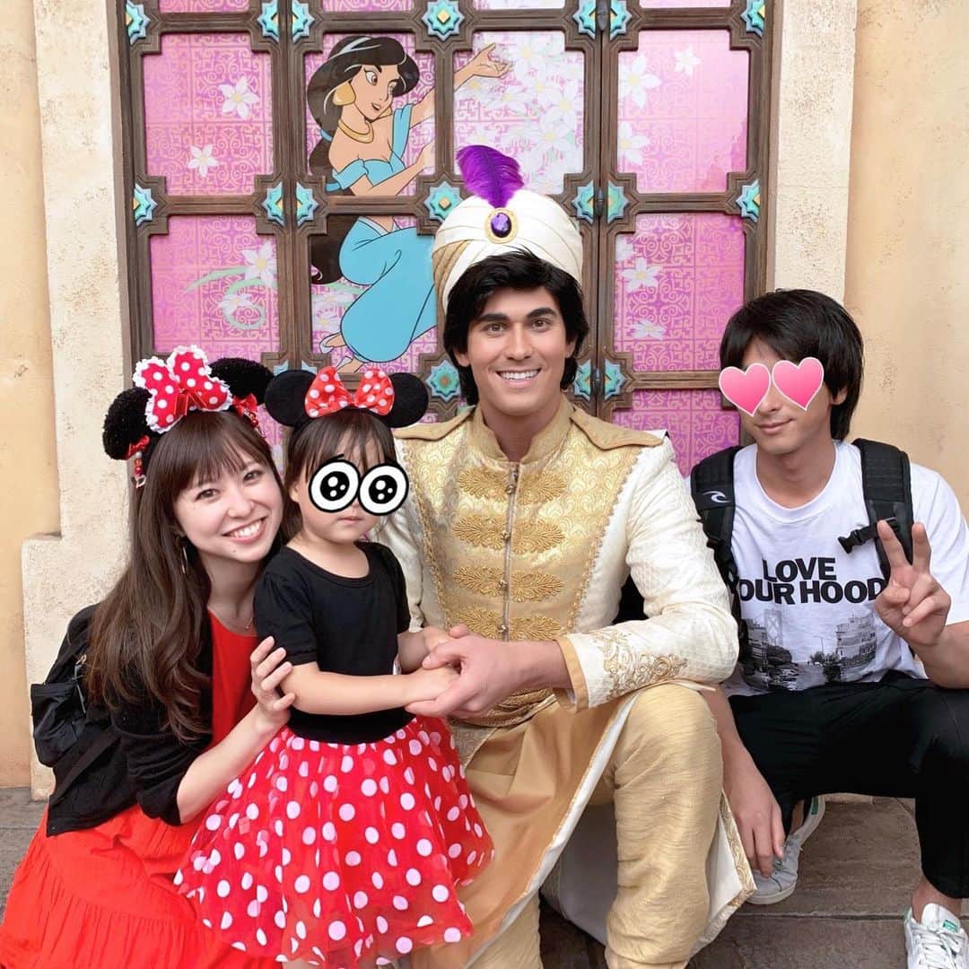 原田あかねさんのインスタグラム写真 - (原田あかねInstagram)「✩*॰ 家族写真📷💓 . パパ、朝一から連れてってくれてありがとう‼️笑 . #tds #ディズニーシー #リンクコーデ #親子コーデ #ミニーコーデ #family #家族写真 #誕生日 #HBD」7月17日 20時05分 - akane.hrd