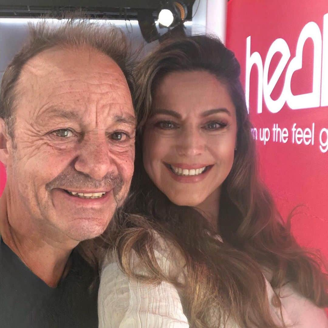 ケリー・ブルックさんのインスタグラム写真 - (ケリー・ブルックInstagram)「Swipe Left.... 😳 @thisisheart @jkjasonking #faceappchallange」7月17日 15時27分 - iamkb