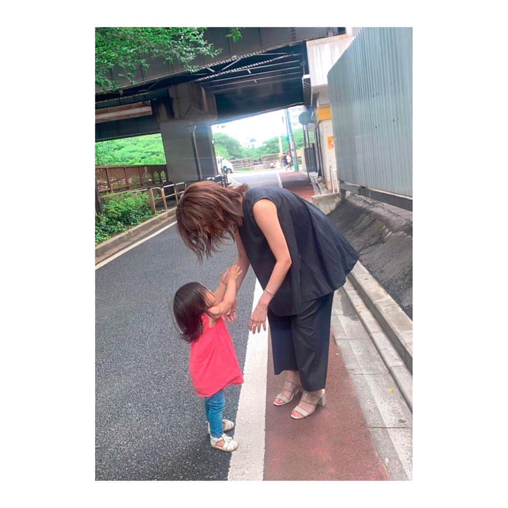 宇賀なつみさんのインスタグラム写真 - (宇賀なつみInstagram)「. . 休日。 お友達の子といっぱい遊んだ♡ . . あーー 癒された(^^) . . #holiday  #meguroriver」7月17日 15時32分 - natsumi_uga