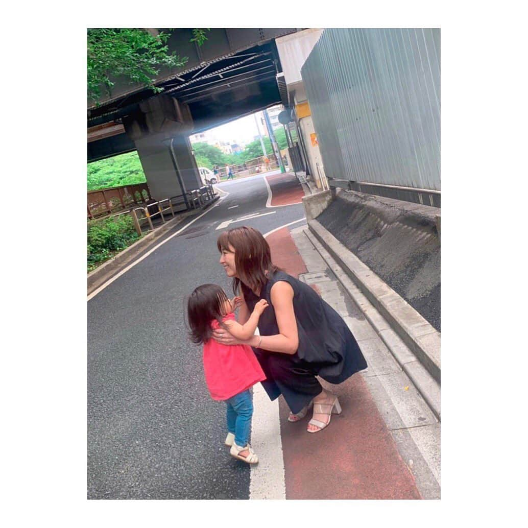 宇賀なつみさんのインスタグラム写真 - (宇賀なつみInstagram)「. . 休日。 お友達の子といっぱい遊んだ♡ . . あーー 癒された(^^) . . #holiday  #meguroriver」7月17日 15時32分 - natsumi_uga