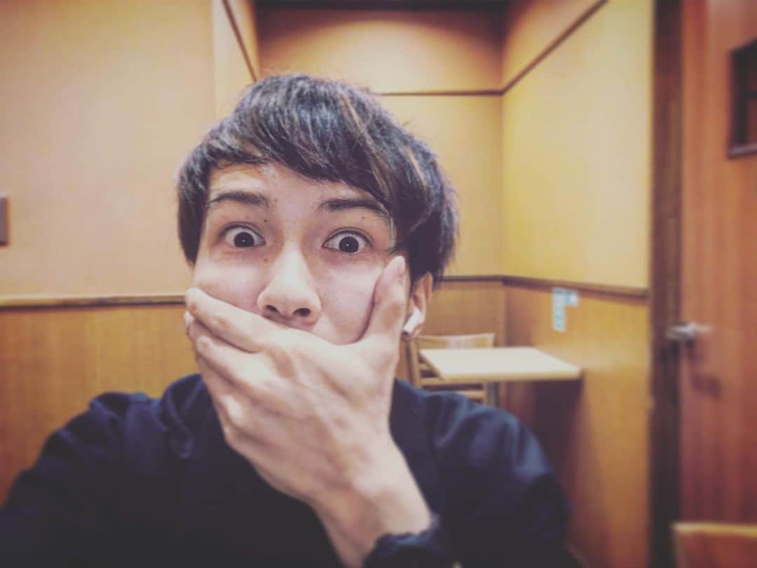 荒木次元さんのインスタグラム写真 - (荒木次元Instagram)「髪切った。スッキリ。」7月17日 15時44分 - jigenaraki