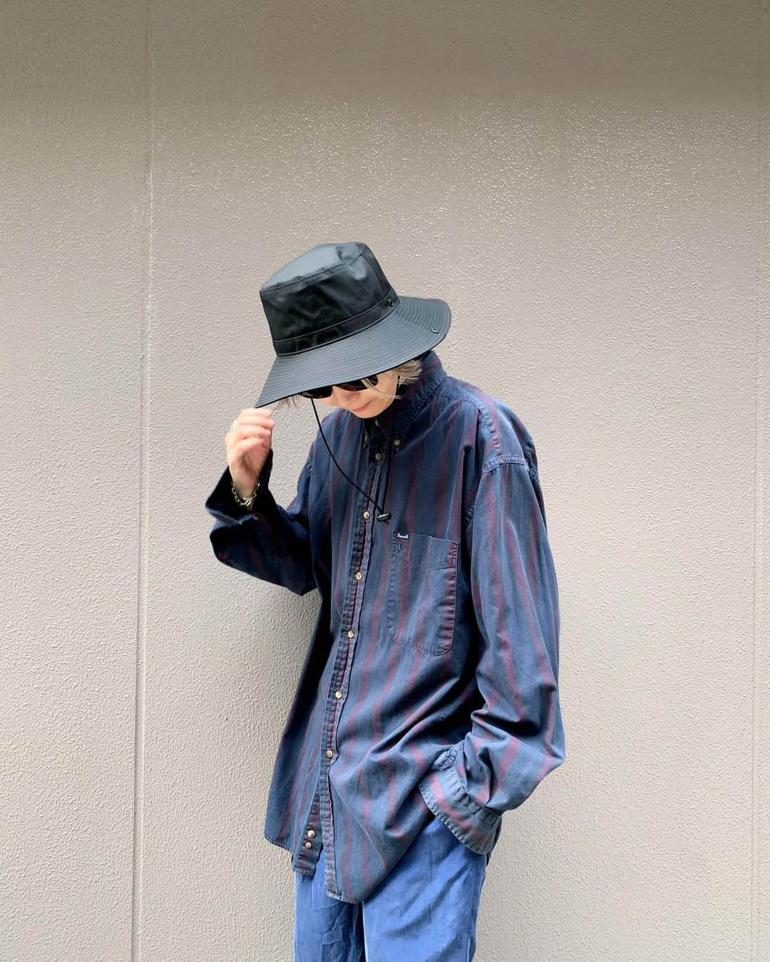 ジャムルさんのインスタグラム写真 - (ジャムルInstagram)「L/S stripe shirts ¥4000+tax . 肩幅 55.5cm 身幅 61cm 着丈 84cm 袖丈 60.5cm . 通販も可能です。 お問い合わせはお電話で承ります。 . #お問い合わせはお電話で承ります #jammru  #osaka  #fashion  #streetstyle  #streetfashion  #vtg  #vintage  #used  #usedclothing  #古着 #古着屋 #ファッション #70s #80s #90s」7月17日 16時38分 - jammru