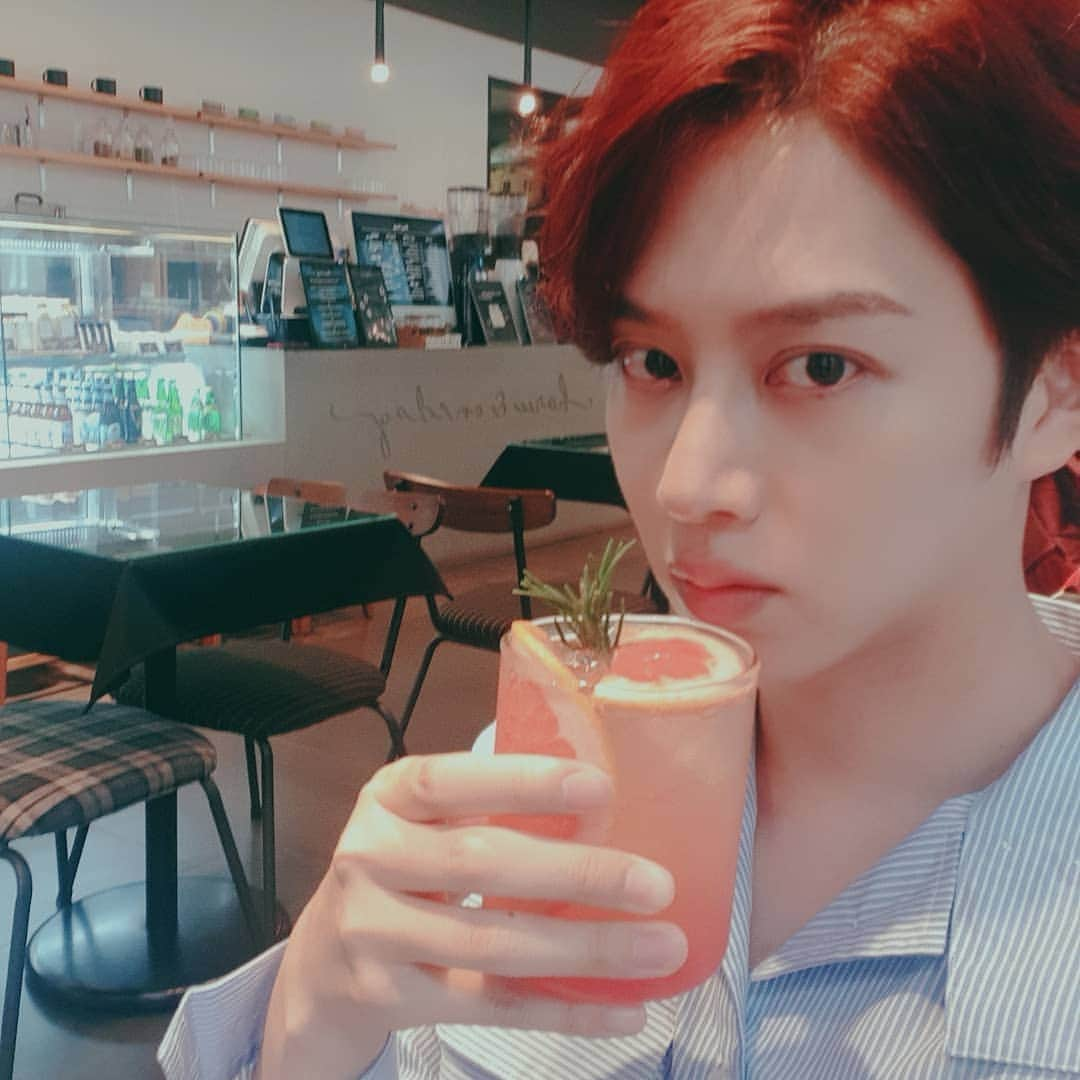 ヒチョルさんのインスタグラム写真 - (ヒチョルInstagram)「🍒🍧🍨 #하루앤원데이」7月17日 16時50分 - kimheenim