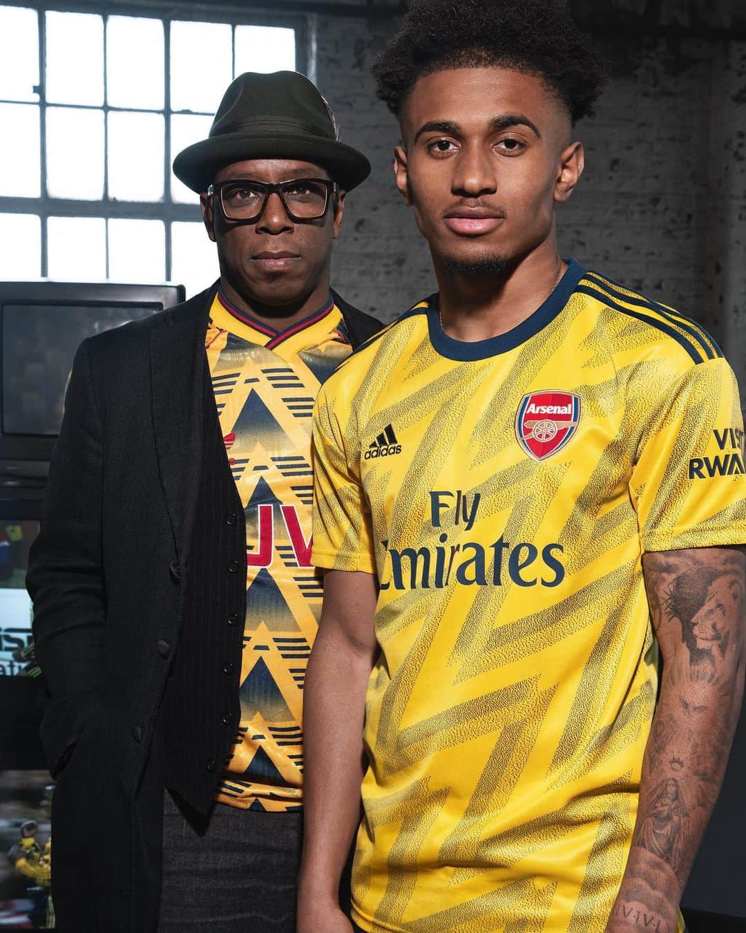 adidas UKさんのインスタグラム写真 - (adidas UKInstagram)「History inspires the future. The 2019/20 @arsenal away shirt, exclusively available through adidas and official club stores. #DareToCreate」7月17日 17時04分 - adidaslondon