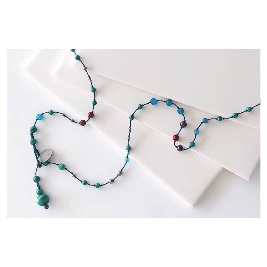 ミキアさんのインスタグラム写真 - (ミキアInstagram)「mikia original long necklace  exclusive color for mikia gallery.  mikia gallery限定色です  mikia gallery  Open  7/20(sat) 14:00-19:00 7/27(sat) 14:00-19:00  #mikia #mikiajewelry #necklace #naturalstone #handmade #japanmade」7月17日 17時54分 - mikiajewelry