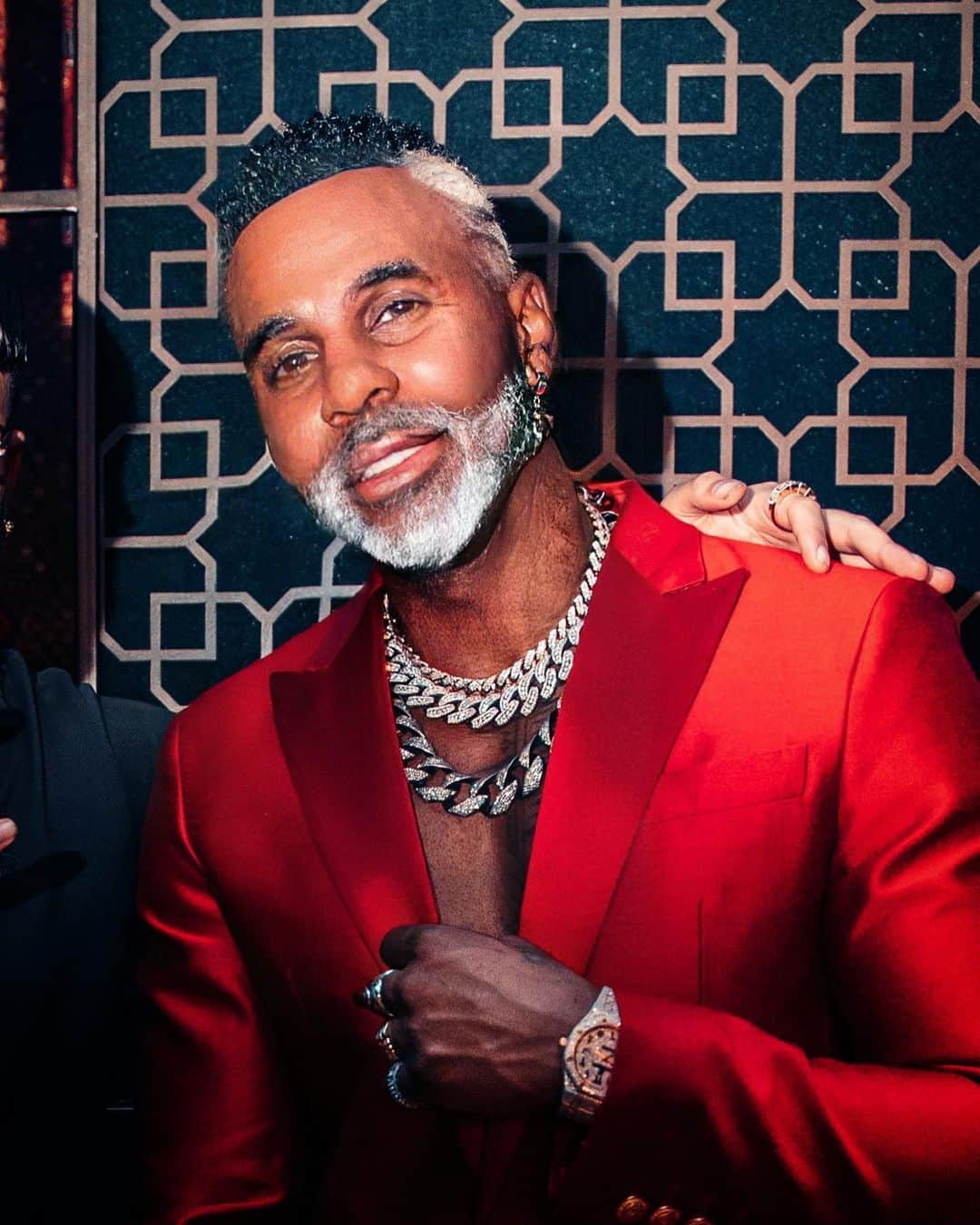 ジェイソン・デルーロのインスタグラム：「Old man drip🤑🤑🤑」