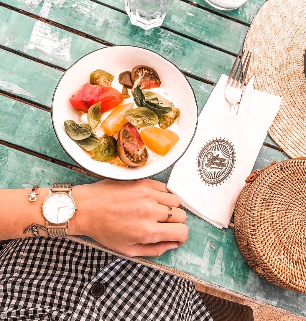 PAUL HEWITTさんのインスタグラム写真 - (PAUL HEWITTInstagram)「Good food and lovely accessories are the basis of true happiness. 🥗✨⚓️ (photo @maelysroze) #getAnchored #paulhewitt #sailor #ancuff __ #enjoy #happiness #summer #salad #healthy #food #foodie #accessories #jewellery #watch #womenswatch #rosegold」7月17日 18時05分 - paul_hewitt