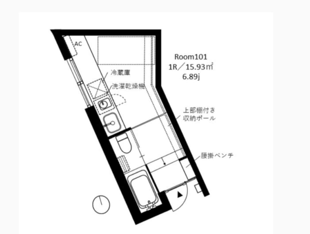 グッドルームさんのインスタグラム写真 - (グッドルームInstagram)「東京 ⁠#泉岳寺 ワンルーム 15.93㎡⁠ ・⠀⁣⁣⁣⁣⁣⁣⁣⁣⁣⠀⁣⠀﻿⁠ ▼ミニマリズムと文明の利器たち⁠ ⁠ スタイリッシュに加え、⁠ 生活のしやすさも配慮されています。⁠ ※洗濯乾燥機、冷蔵庫付きのお部屋です。⁠ ・⁠ こちらは、都営浅草線が通る「泉岳寺駅」⁠ ⁠ 駅周辺の再開発が行われており、⁠ 観光地としての一面もあります。⁠ ⁠ 春には桜のお花見も。⁠ ・⁠ コンパクトながら⁠ 文明の利器がギュッと詰まった⁠ 空間になっています。⁠ ⁠ ベッドさえ準備すれば、⁠ あなただけのスタイリッシュ空間に。⁠ ・⁠ こちらの物件は実際に住めるお部屋です。詳細はストーリー、ハイライトにて！⁠ ・⁠ こだわりのお部屋探しは、@goodroom_jp から URLをチェック！⁣⁣⁣⁣⁣⁣⁣⁣⁣⠀⁣⠀﻿⁠ ・⠀﻿⁠ ⁣⁣⁣⁣⁣⁣⁣⁣⁣#goodroom#interiordesign#decoration#myhome⠀ #homedesign#interiordecor #urbanlife #apartment #tokyo #東京 #生活 #デザイナーズ #リノベーション #シンプルな暮らし#シンプルライフ #ナチュラルライフ #日々の暮らし#引っ越し#暮らしを整える #開放感 #一人暮らし #リビング #窓 #賃貸⁠ #クール #階段 #ホワイト #スタイリッシュ」7月17日 18時11分 - goodroom_jp