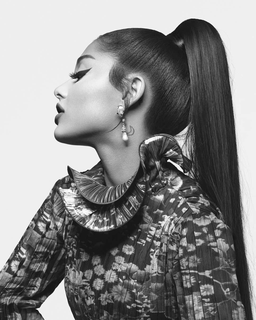 LVMHさんのインスタグラム写真 - (LVMHInstagram)「ARIVENCHY  @GivenchyOfficial unveiled #ARIVENCHY, its campaign starring @ArianaGrande.  In Grande, the House of Givenchy found a modern embodiment of its signature spirit: an elegant attitude informed by beauty, individuality and a sense of empowerment.  _ #ARIVENCHY #ArianaGrande #GivenchyFamily #GivenchyFW19 #Givenchy #LVMH」7月18日 3時56分 - lvmh