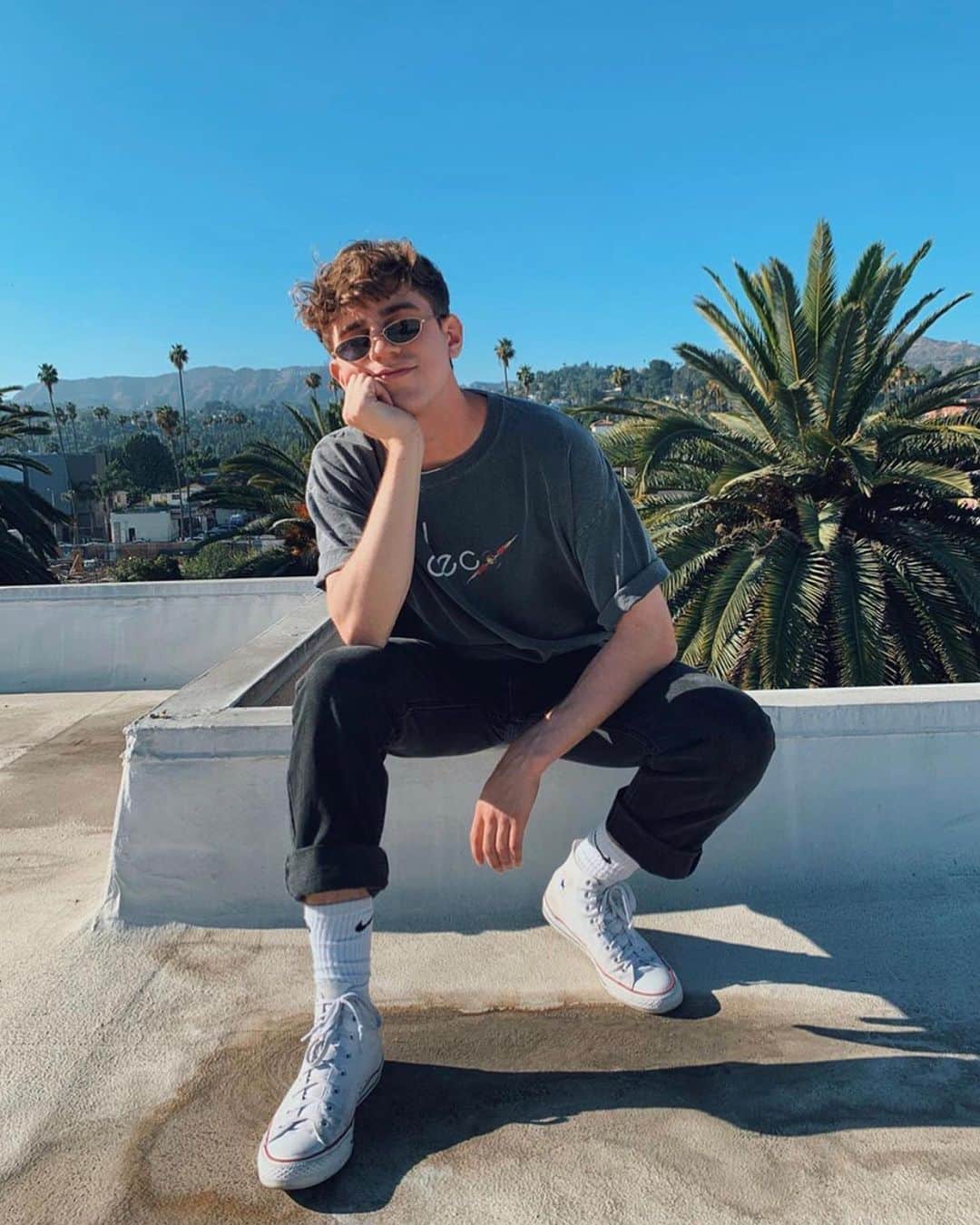 YouTubeさんのインスタグラム写真 - (YouTubeInstagram)「@levibernhardt is one to watch! Submit your questions and get to know him today during our You&A. Watch our Story now ⬆️」7月18日 4時36分 - youtube