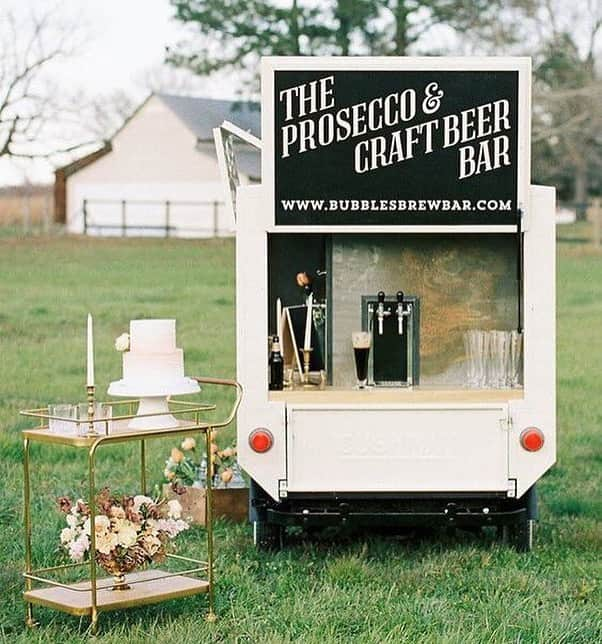 マーサ・スチュワートさんのインスタグラム写真 - (マーサ・スチュワートInstagram)「Cheers to this next-level cocktail hour upgrade: a mobile Prosecco and beer bar! 🥂 We guarantee this crafty setup on wheels will delight guests - and have them mingling with drinks in hand all night long. See more mobile bar and food truck ideas from @martha_weddings at the link in bio! Plus, tag a bride-to-be who would love this idea. 👰🏻 #weddingwednesday 📷: @morganreneephoto @abbeyleighphotography | 🥂: @getcozyvintagemobilebars | 📋: @haddyeverafterevents @eventfullywed」7月18日 4時39分 - marthastewart