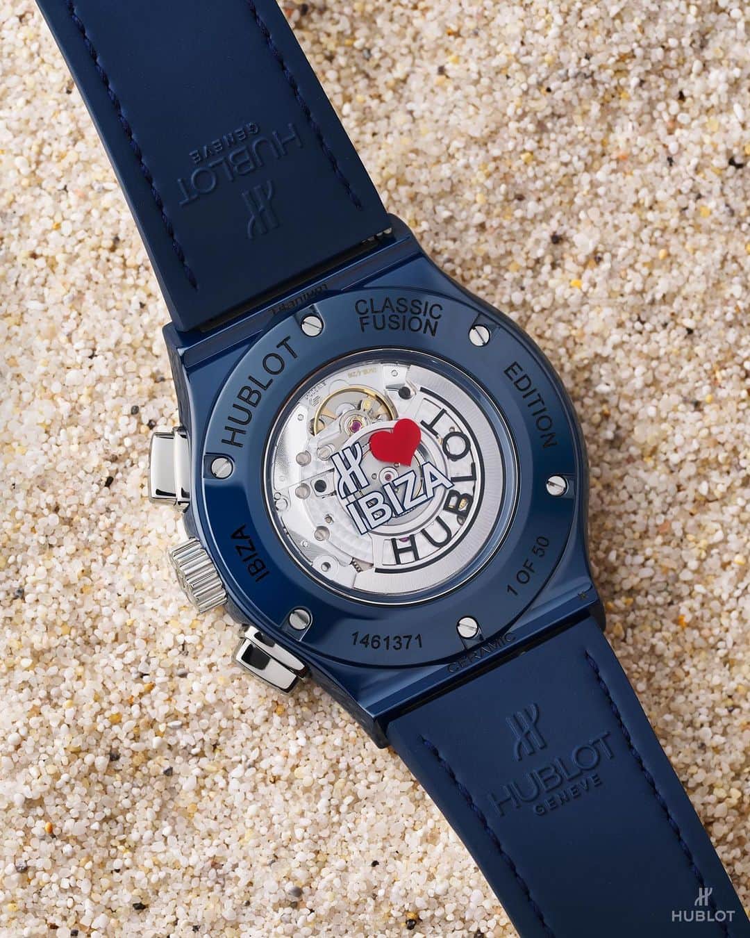 ウブロさんのインスタグラム写真 - (ウブロInstagram)「Discover the new #ClassicFusionIbiza. An innovative watch in blue ceramic that draws its creative inspiration from the island, its festive nature and its symbolism. Limited edition of 50 pieces. #HublotLovesIbiza #HublotLovesSummer」7月18日 4時55分 - hublot