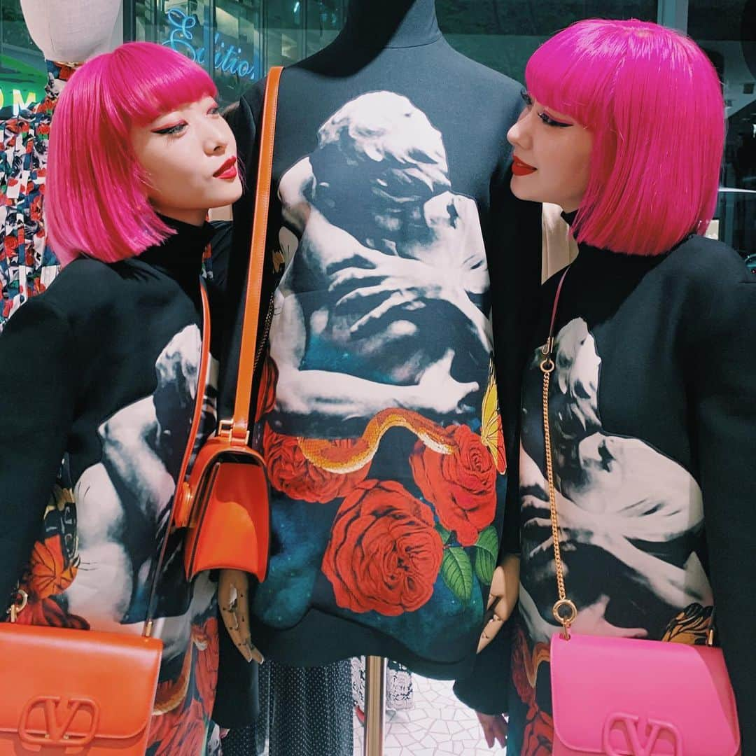 AYAさんのインスタグラム写真 - (AYAInstagram)「🛸🛸🛸🛸 #valentinoundercover  @maisonvalentino  @undercover_lab」7月17日 20時16分 - ayaxxamiaya