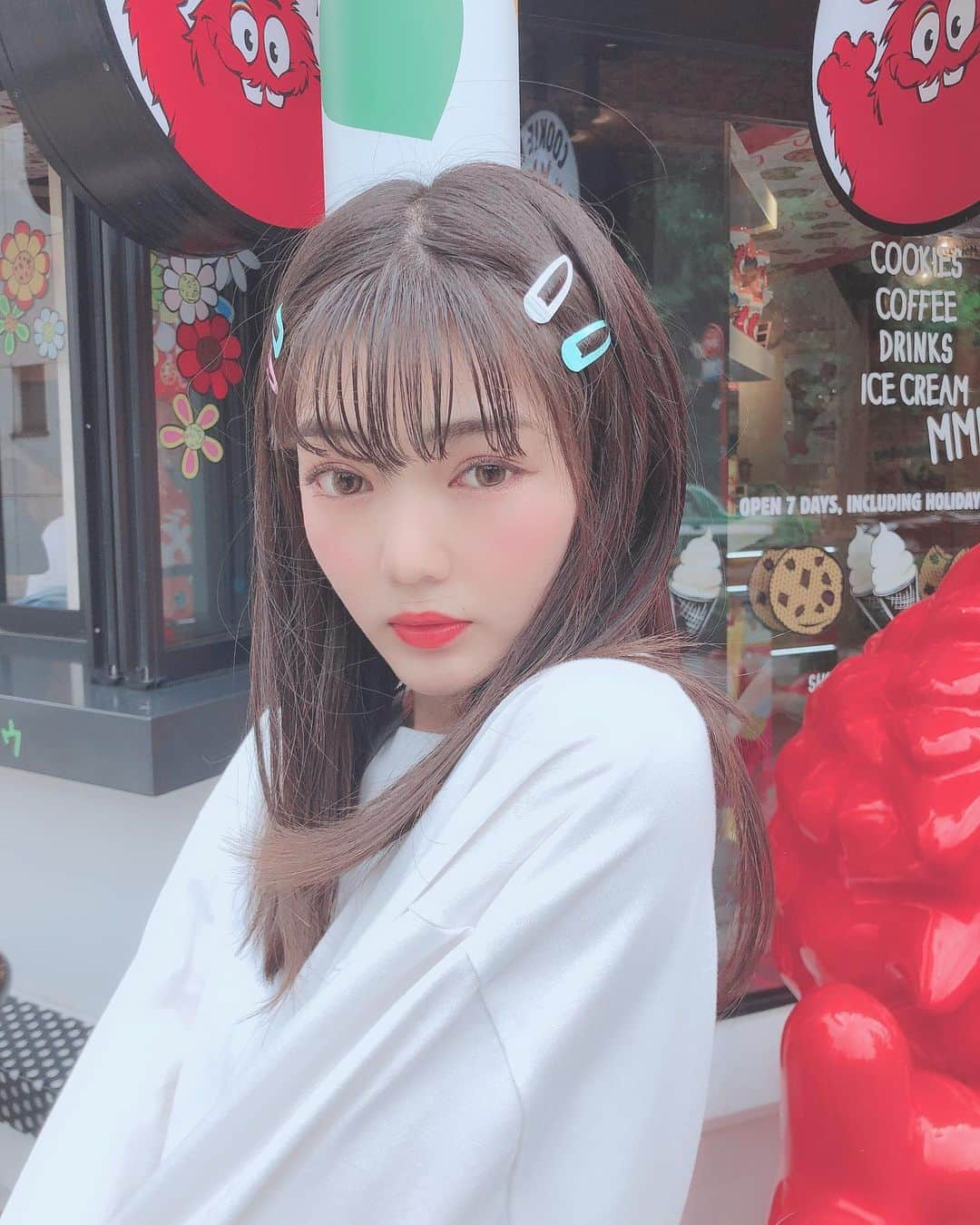 平塚日菜さんのインスタグラム写真 - (平塚日菜Instagram)「今日はKOBAさん撮影でした♪  ちょこっとシースルー前髪に☺  今回も楽しかった〜！⸜❤︎⸝ そしてお洋服が可愛すぎました⸜❤︎⸝ #hairmake #fashion #シースルーバング  #cookietime🍪」7月17日 20時20分 - hiratsukahina