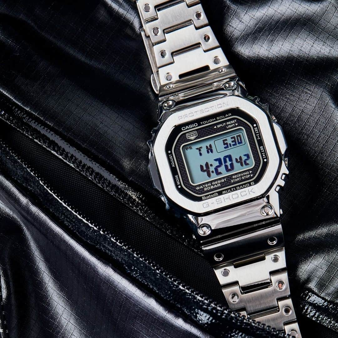 G-SHOCKさんのインスタグラム写真 - (G-SHOCKInstagram)「It's like always keeping a trick up your sleeve. (🔎: #GMWB5000D)  #gshockstagram 📷: @gearpatrol」7月17日 20時45分 - gshock_us