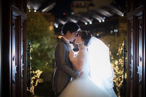 ベストブライダル公式さんのインスタグラム写真 - (ベストブライダル公式Instagram)「@bestbridal.jp 💒 ベストブライダルの花嫁さんは #ベストブライダル花嫁 #BB花嫁 にお写真を投稿してください♩ . . 会場名：#青山セントグレース大聖堂 @st_grace_aoyama_tgh . . 青山セントグレース大聖堂 にて #前撮り をされたお二人のご紹介です💖 . 歴史ある大聖堂の王道カットは一生の思い出に相応しい圧巻のお写真✨ . ふわりと風に舞うご新婦さまのヴェールが幻想的です❤️ . . また、ご新婦さまお一人のショットも #ドレス の柔らかさと優しい表情がマッチしていてとてもお綺麗です💒 . . 大聖堂の王道カットのみならず、お二人らしさをエッセンスとして加えたオリジナリティーあるお写真もとても素敵ですね💞 . . 皆様もぜひ参考にしてみてください💗 . . 前撮りではご要望に合わせてさまざまなお写真をお納めしてまいります。 . この他のお写真もとっても素敵なので、是非スワイプしてチェックしてみてくださいね✨ . . . ＼ウェディングフォト募集中❤️／ . 当アカウントでリグラムOKなベストブライダルの卒花嫁orプレ花嫁の皆様は、 #ベストブライダル花嫁 もしくは  #BB花嫁 のハッシュタグをつけて投稿をお願いします💕 . . ※BB花嫁に投稿があったお写真をリグラムする際は個別にご連絡は行っておりません🙇予めご了承ください＊* . . ＝＝＝＝＝＝＝＝＝＝＝＝ 💒ベストブライダルとは？ ＝＝＝＝＝＝＝＝＝＝＝＝ . ＊アートグレイス ＊セントグレース ＊アプローズスクエア ＊ストリングス ＊アフロディテ . など、全国（東京、横浜、浦安、千葉、仙台、名古屋、大阪、京都）でゲストハウスを運営し、多くのお客様の人生の節目となるウエディングを手がけています💕 . また、多くのお客様にお帰りいただけるレストラン、ホテルもご用意しています🍴 . . 💒【各会場のアカウントについて】 私たちの会場は @bestbridal.jp のフォロ一覧からご覧頂けます✨ . 💐【ブライダルフェアの予約について】 各会場のアカウントのプロフィールURL🔗にある会場HPからご予約いただけます✨ . . ＝＝＝＝＝＝＝＝＝＝＝＝ 💗たくさんの、LOVEを届けよう ＝＝＝＝＝＝＝＝＝＝＝＝ . #たくlove 私たちのブランドスローガンは「たくさんの、LOVEを届けよう」💕 . お客様との出会いは、一生における祝福の瞬間を祝う、始まりです。 . 私たちはお客様との出会いを大切に、おふたりの人生を祝福し続ける存在でありたいと考えています🕊 . ベストブライダルは、世の中で1番、たくさんのLOVEが届く瞬間をお祝いする企業を目指します♡ . . . #結婚式 #花嫁 #プレ花嫁 #卒花嫁 #結婚式準備 #ウェディング #ウエディング #ベストブライダル #日本中のプレ花嫁さんと繋がりたい  #婚約指輪 #婚約 #プロポーズ #結婚式場 #結婚式レポ #2019秋婚 #2019夏婚 #2020春婚 #ブライダルフェア #ウェディングフォト #プレ花嫁準備」7月17日 21時54分 - bestbridal.jp
