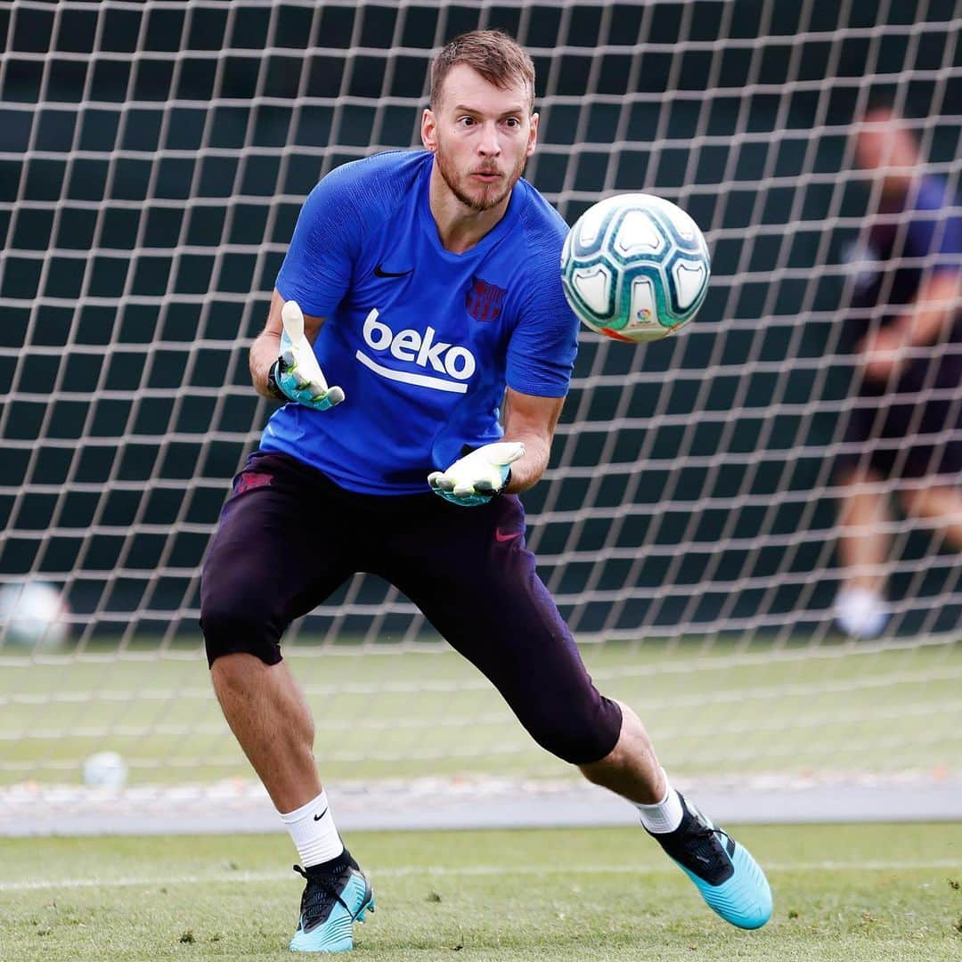 ノルベルト・ムラーラ・ネトさんのインスタグラム写真 - (ノルベルト・ムラーラ・ネトInstagram)「⚽️👀 @fcbarcelona #barça . . 📸 @miguelruizfcb」7月17日 21時56分 - netomurara