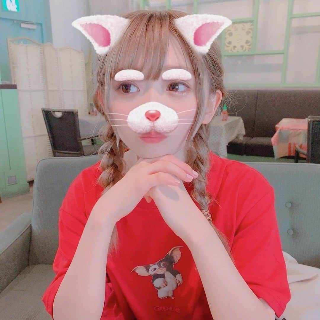 平野友里（ゆり丸）さんのインスタグラム写真 - (平野友里（ゆり丸）Instagram)「🐈 にゃ〜〜〜🐱🍥♥️ たまにはSNOW😋💗 ・ ・ ・ ・  #スノウ #カフェ #カフェ巡り #カフェスタグラム #カフェ部 #カフェ好き #カフェ活 #カフェごはん #マンゴーツリーカフェ #mangotreecafe #タイ料理 #タイ #ジーユー #ジーユーコーデ #ジーユーマニア #ジーユー購入品 #プチプラファッション #プチプラ #プチプラコーデ #みつあみアレンジ #三つ編みアレンジ #インスタ映え #フォトジェニック #女子力向上委員会 #ゆり丸」7月17日 21時58分 - yurimaruchan___