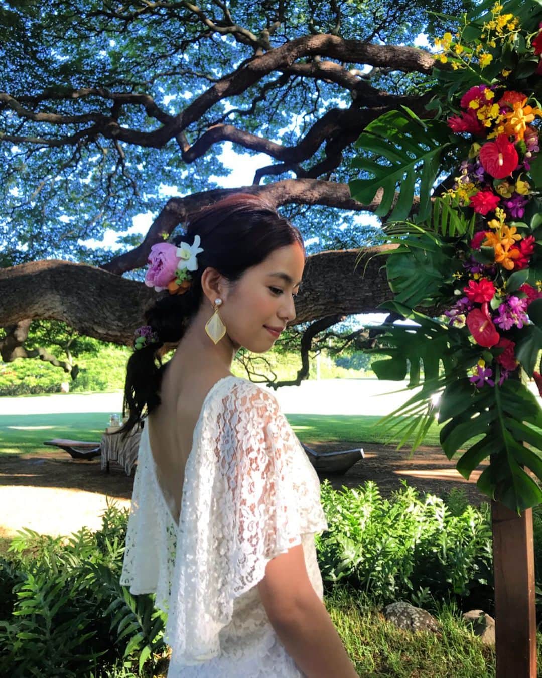 大見謝葉月さんのインスタグラム写真 - (大見謝葉月Instagram)「❤️💛💜🧡💚 #shooting #hawaii #wedding」7月17日 22時02分 - h_a_z_k_i