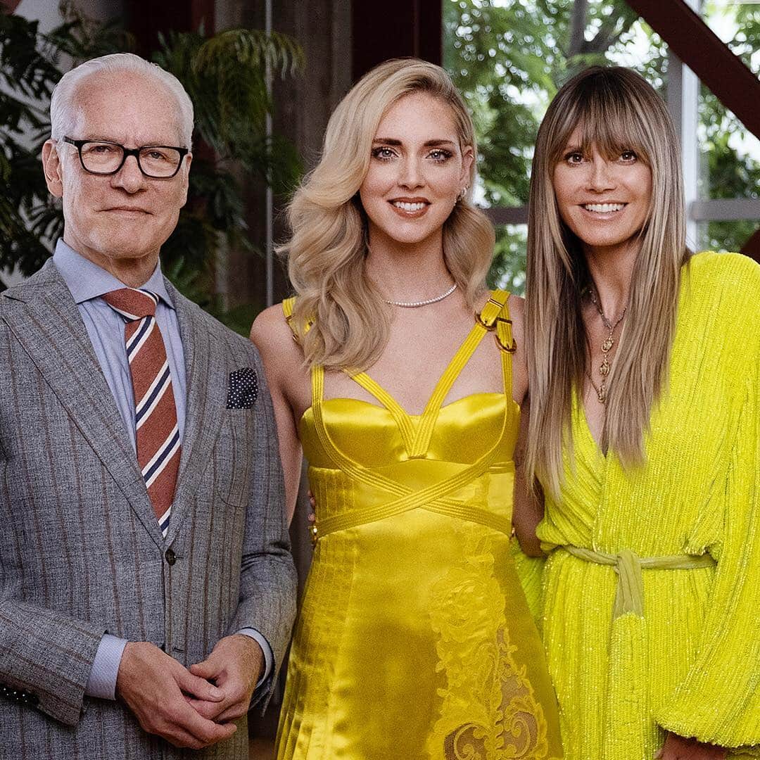 Blonde Saladさんのインスタグラム写真 - (Blonde SaladInstagram)「It's official! 💘 Our babe Chiara Ferragni will be the new judge in the Amazon Originals fashion contest ‘Making the Cut’, alongside other fashion icons as @timgunn, @heidiklum, @naomi, @nicolerichie, @carineroitfeld and @josephaltuzarra. Discover everything about the upcoming show on The Blonde Salad. Can’t wait to watch it! #makingthecut @amazonprimevideo」7月17日 22時06分 - theblondesalad