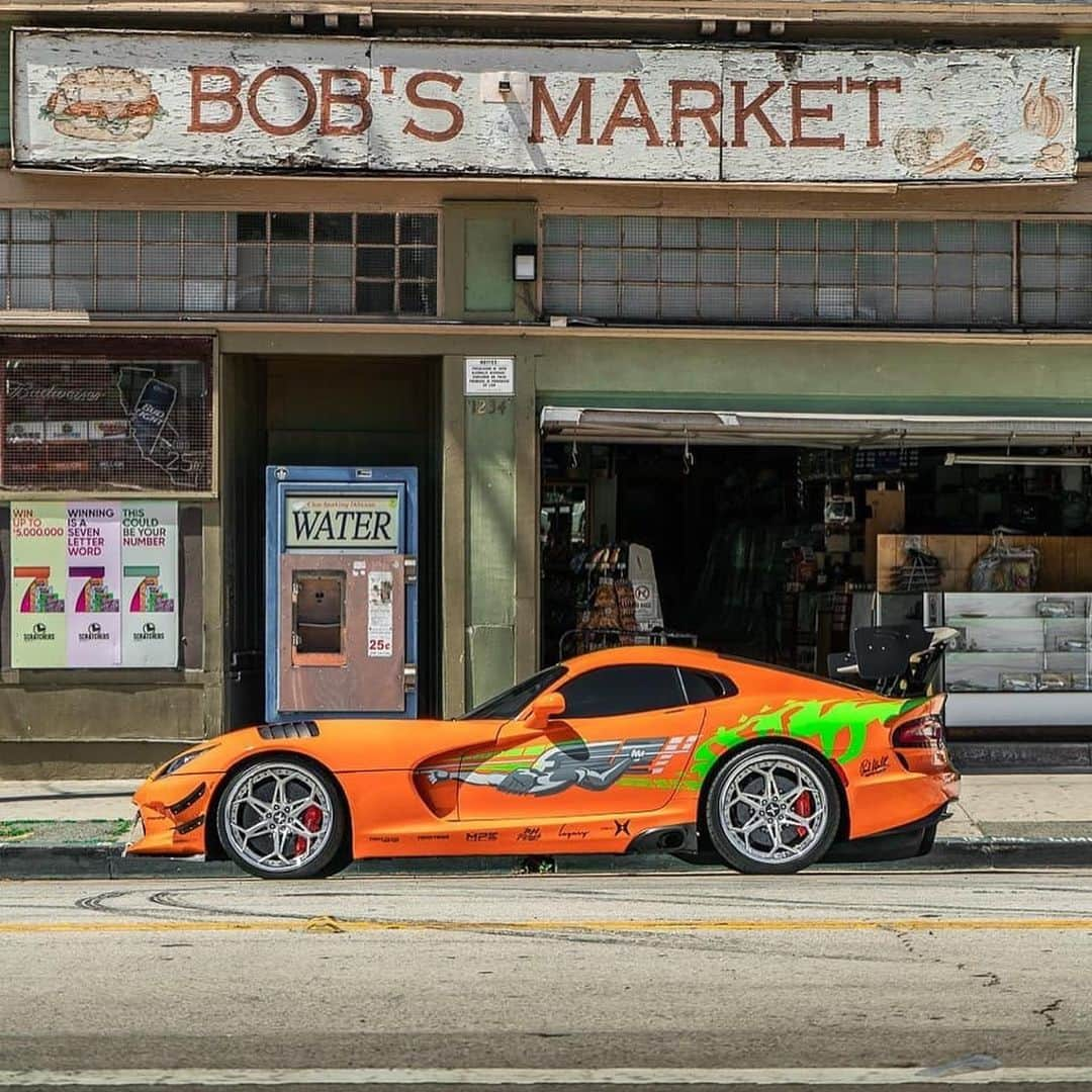 CARLiFESTYLEさんのインスタグラム写真 - (CARLiFESTYLEInstagram)「The Fast and the Furious Viper. Thoughts? Photo by @rhvizuals | @headturnerscarclub #carlifestyle #fastandfurious」7月17日 22時13分 - carlifestyle