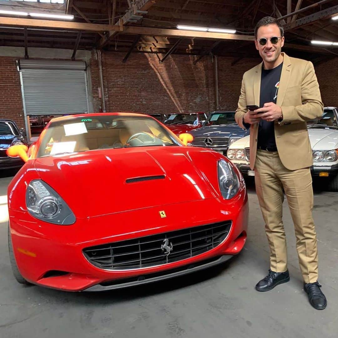 CarsWithoutLimitsさんのインスタグラム写真 - (CarsWithoutLimitsInstagram)「The Ferrari California & @mralexmanos Classic Car Finder」7月17日 22時48分 - carswithoutlimits