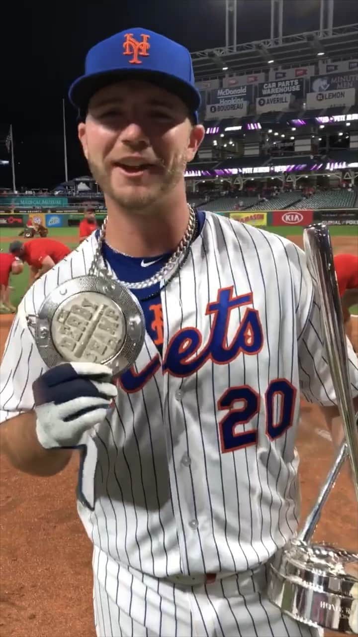 ニューエラ・キャップのインスタグラム：「Check out New Era Cap Ambassador Pete Alonso as we hung out with him during his 2019 Home Run Derby victory last week in Cleveland! @pistol_pete20」