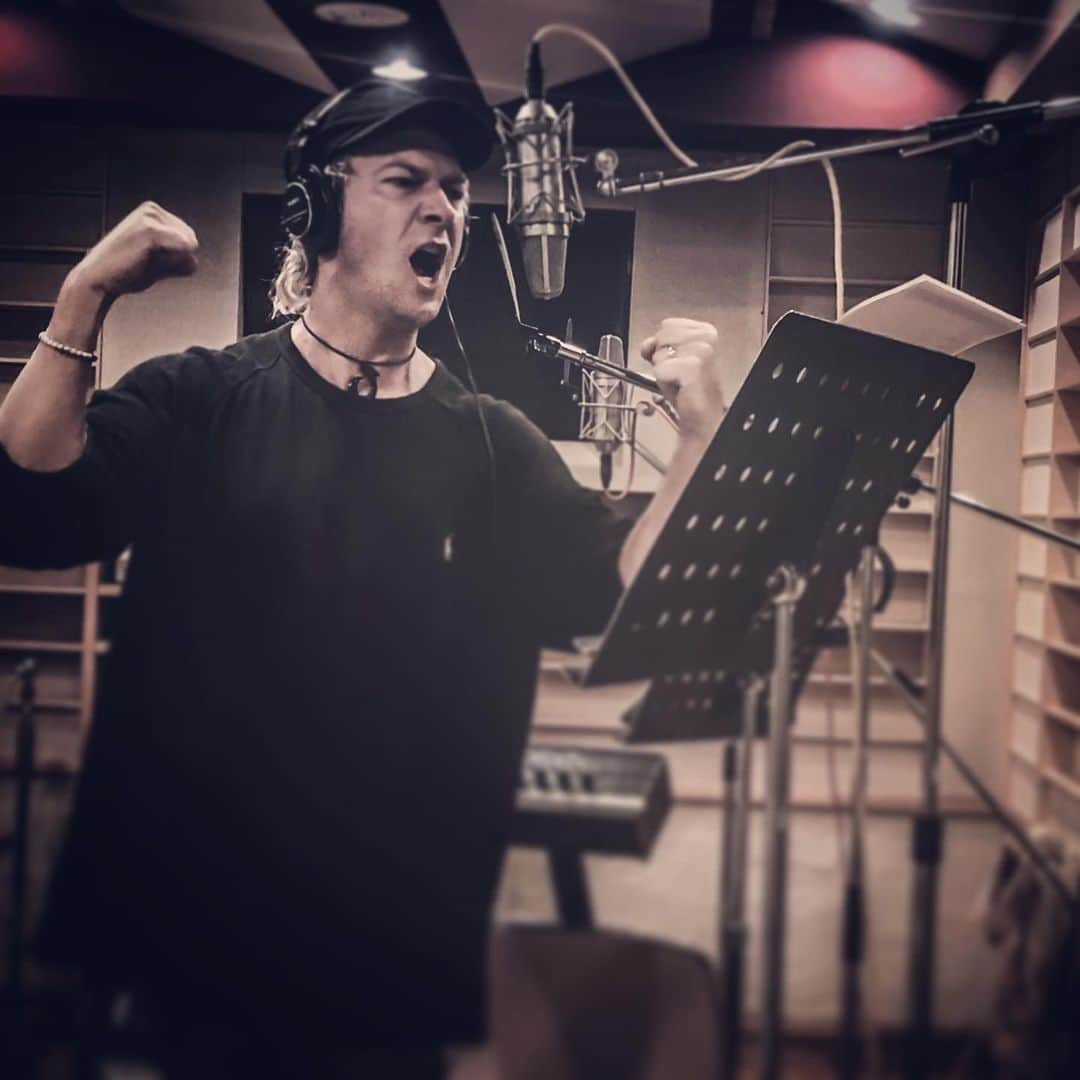 ブレイズ・プラントさんのインスタグラム写真 - (ブレイズ・プラントInstagram)「Late Studio #recording in #Tokyo for another very special project coming up.」7月17日 23時37分 - blaiseplant