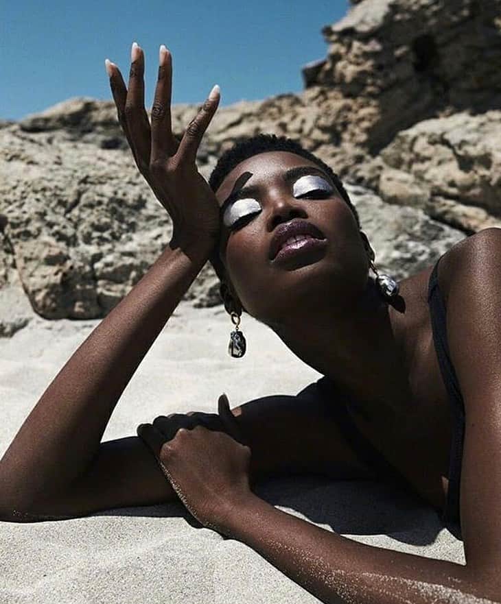 IMG Modelsさんのインスタグラム写真 - (IMG ModelsInstagram)「Beach Heat. ☀️ #MariaBorges (@iammariaborges) stars in the new @grazia. #📷 @paulscala #👸🏽 #IMGstars」7月18日 0時16分 - imgmodels