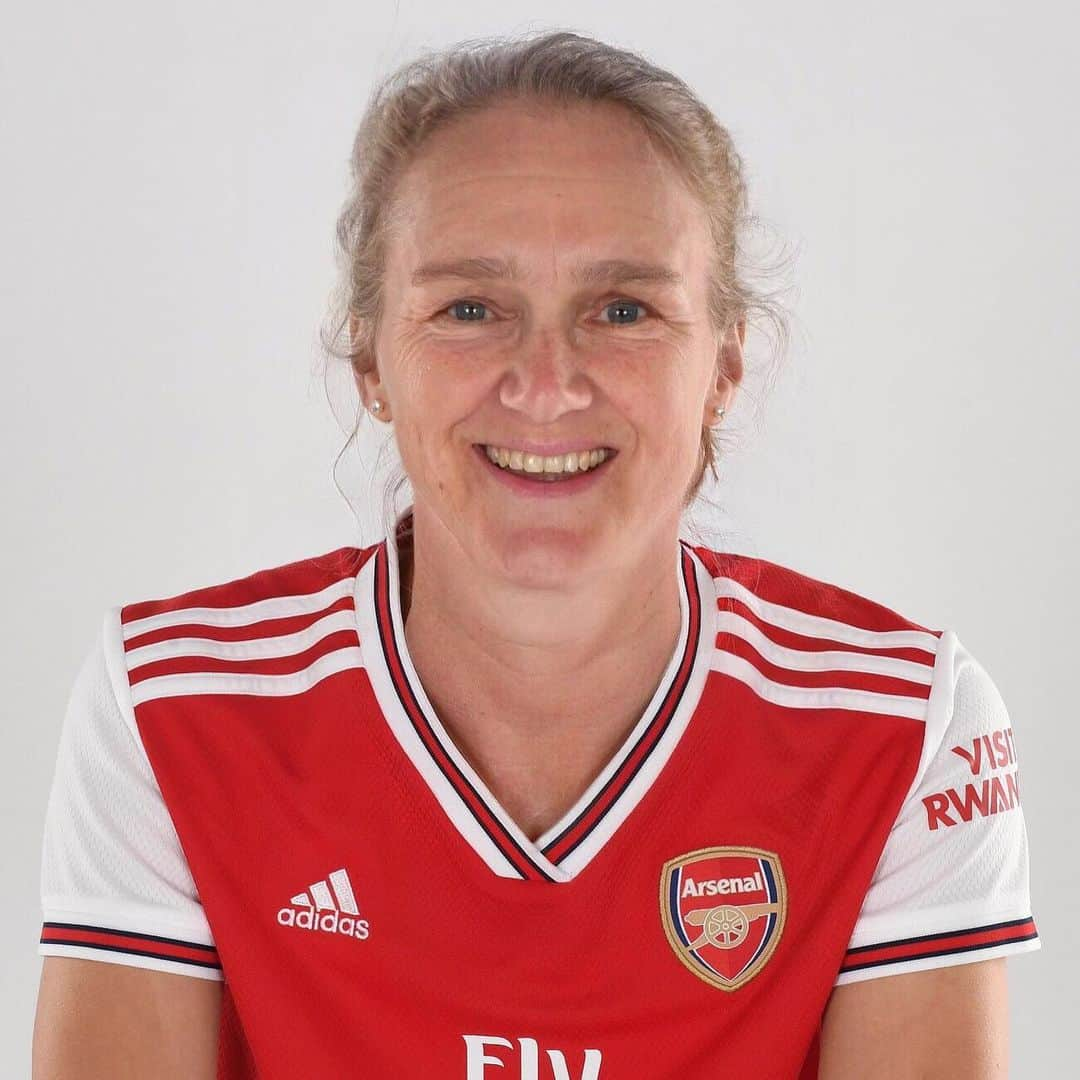 Arsenal Ladiesさんのインスタグラム写真 - (Arsenal LadiesInstagram)「2069/70 @FAWSL champions 🏆 #AgeChallenge 🤣」7月18日 0時35分 - arsenalwfc