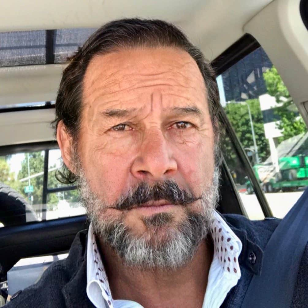 ジョン・ウエルタスさんのインスタグラム写真 - (ジョン・ウエルタスInstagram)「I’ll take it! #faceapp has shown me the future and I’m not #angry about it...although #Emmy nominated @nbcthisisus beat them to the punch a few years ago! Congrats to @mandymooremm @sullivangrams @sterlingkbrown & @miloanthonyventimiglia #thisisus」7月18日 0時47分 - jonhuertas