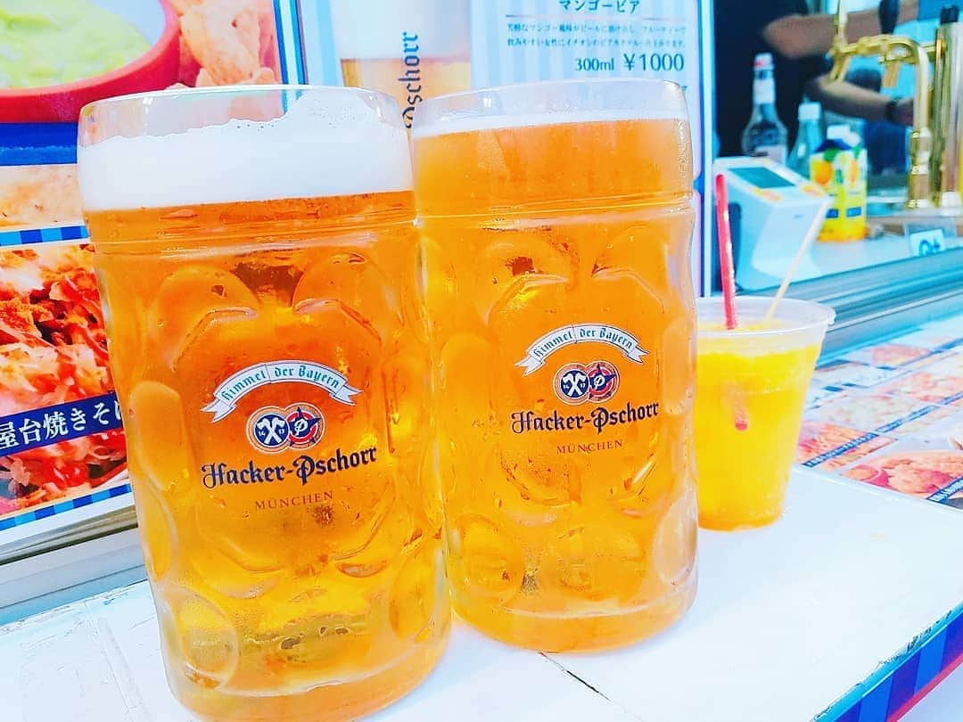 梁愛美さんのインスタグラム写真 - (梁愛美Instagram)「Yummy…😋🍺🇩🇪💕 ❥︎ ❥︎ 【出演情報】 ❥ ❥ 「MISS OKTRBERFEST 2019」@駒沢🍺💕 ❥︎ ❥︎ ミスコン開催中🏆✨ ❥︎ ❥︎ SNS投票☞7/12(金)〜21(日) #いいねの数でSNS賞 ❥︎ ❥︎ #MISS_OKTOBERFEST のハッシュタグが着いた記事の【いいね♡】の数が投票数に繋がります🍺 ❥︎ ❥︎ グランプリに選ばれると来年度のイメージモデル＆公式テーマソングを歌わせて頂けます🏆🎤✨ ❥ ❥ みなさんいいね♡(投票)ご協力お願いします🙏💕 ❥︎ ❥︎ #MISS_OKTOBERFEST2019 #oktoberfest #oktoberfest2019 #beer #prost #instagramjapan #instagramfashion #beerstaglam #dirndl #dirndl_beauties #doll #idol #japanesegirl #platinumproduction #ミスオクトーバーフェスト #ミスオクトーバーフェスト2019 #オクトーバーフェスト #オクトーバーフェスト2019 #オクトーバーフェスト駒沢 #駒沢オクトーバーフェスト #ミスコン #ディアンドル #ロリータ #ロリィタ #ビール好きな人と繋がりたい #ビアスタグラム #梁愛美 #プラチナムプロダクション」7月18日 1時03分 - aimipink