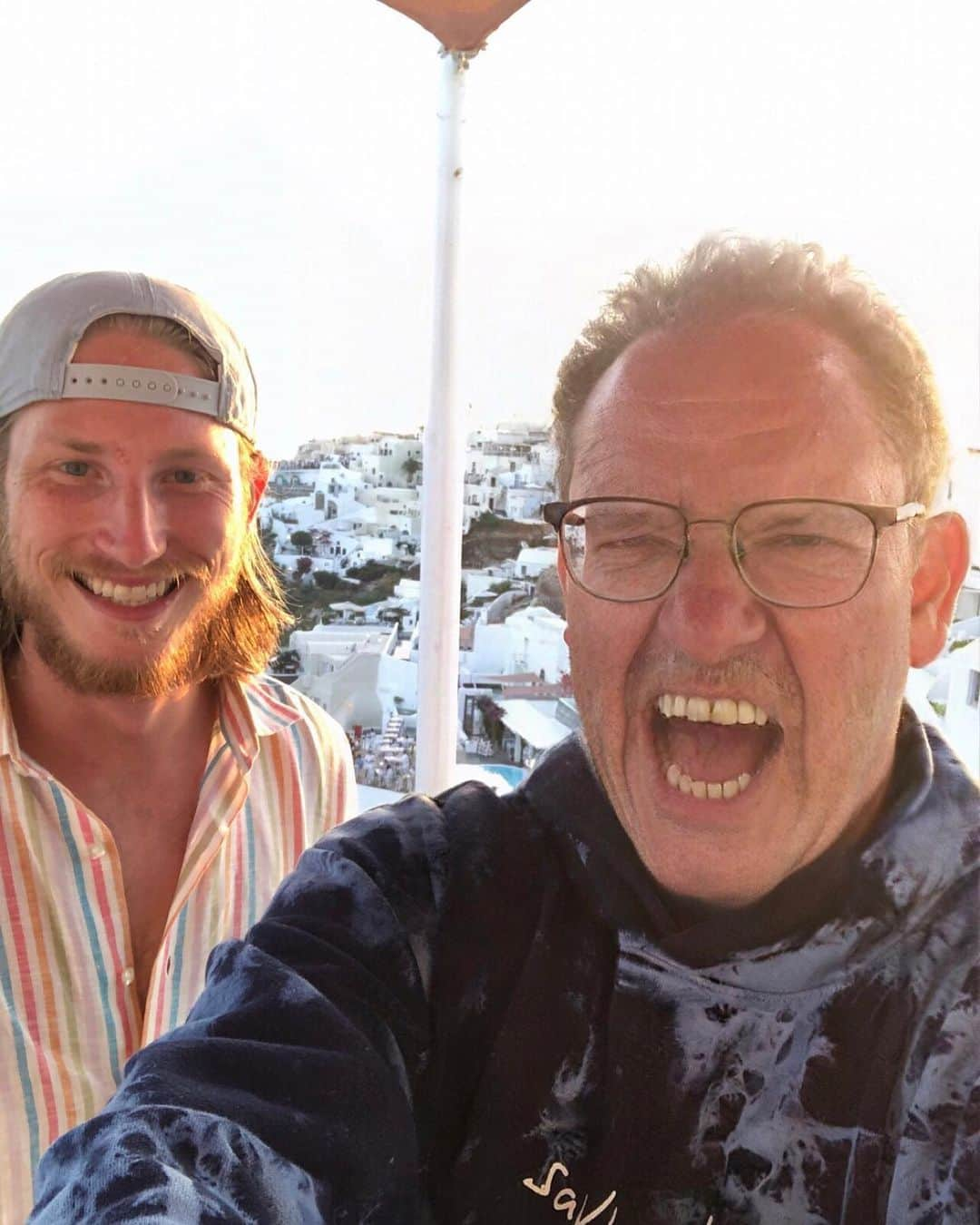 ティモシー・サイクスさんのインスタグラム写真 - (ティモシー・サイクスInstagram)「Time flies when I’m having too much fun in Greece with my student @mikehuddie who just graduated college and has now made roughly $250,000 in the stock market so far...and more importantly is learning to take #laptoplifestyle photos just like me :) #ilovemyjob #workfromanywhere #faceappchallenge #theoldjewish」7月18日 1時09分 - timothysykes