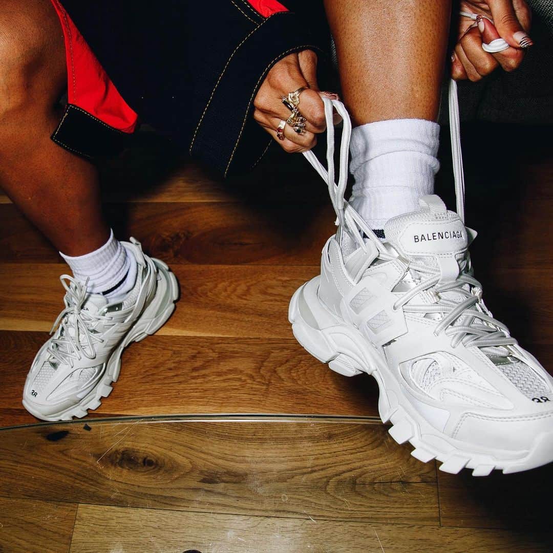 barneysnyofficialさんのインスタグラム写真 - (barneysnyofficialInstagram)「The @balenciaga Triple S track sneaker has become a streetwear staple over the past few seasons. What are your thoughts on the polarizing shoe?  Photographed by: @tyrellhampton」7月18日 1時14分 - barneysny