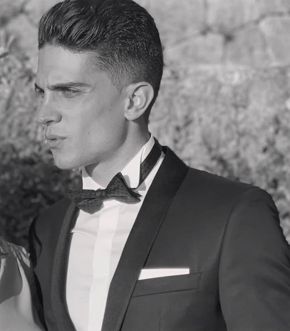 マルク・バルトラのインスタグラム：「🕴🏻⚫️⚪️ #tb」